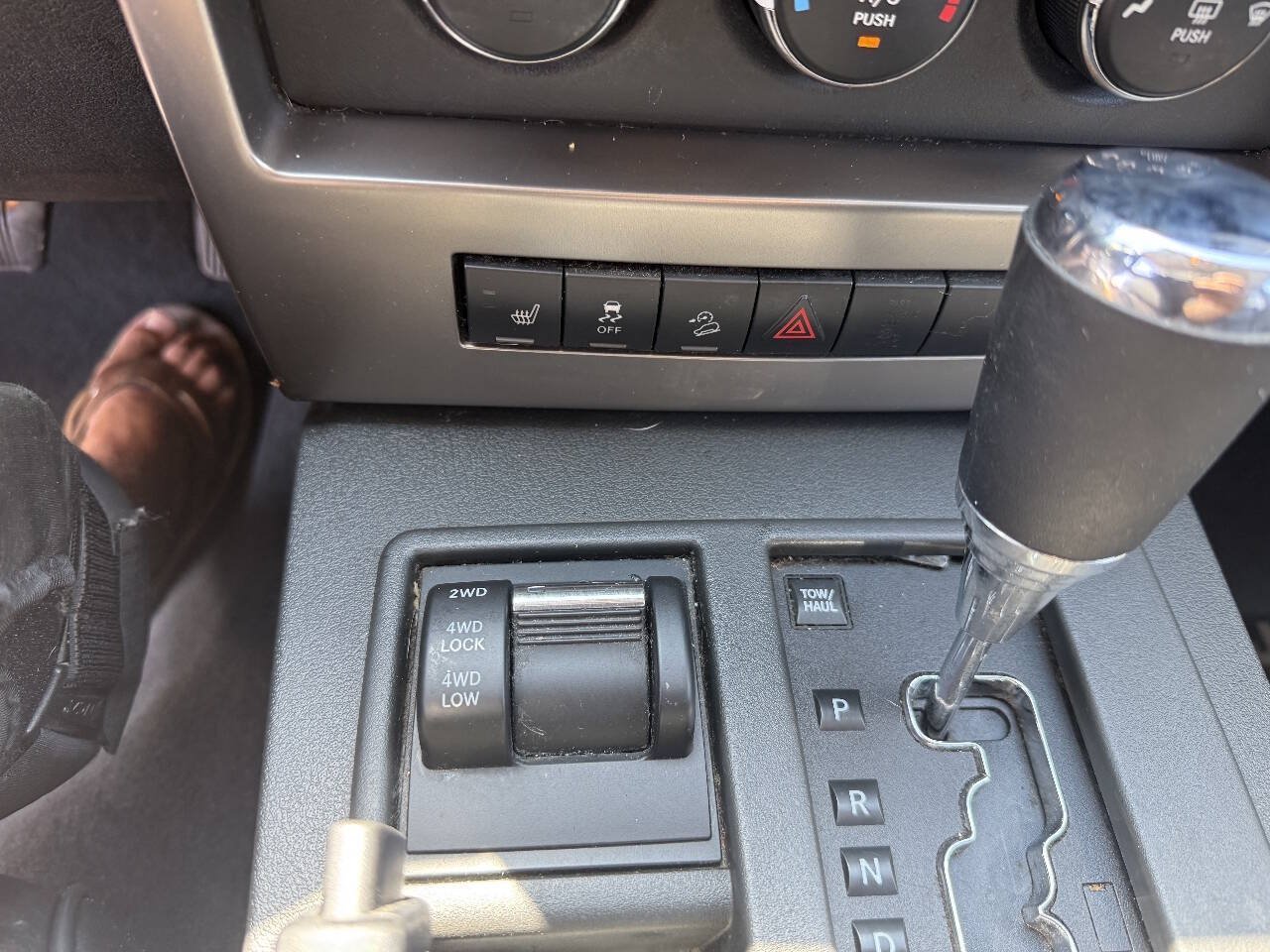 Used 2012 Jeep Liberty Sport AWD/4WD image 30