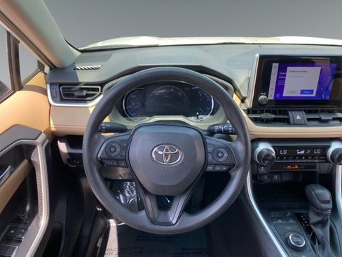 Used 2023 Toyota RAV4 XLE w/ Convenience Package AWD/4WD image 11
