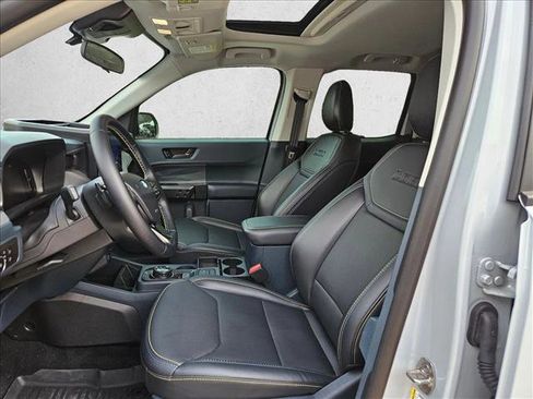 Used 2026 Ford Maverick Lobo AWD/4WD image 14