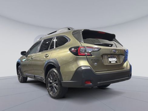 Used 2025 Subaru Outback Onyx Edition AWD/4WD image 4