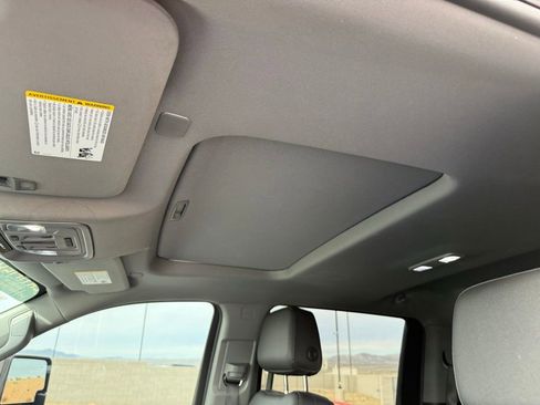 Used 2025 GMC Sierra 2500 SLT w/ SLT Premium Package image 14