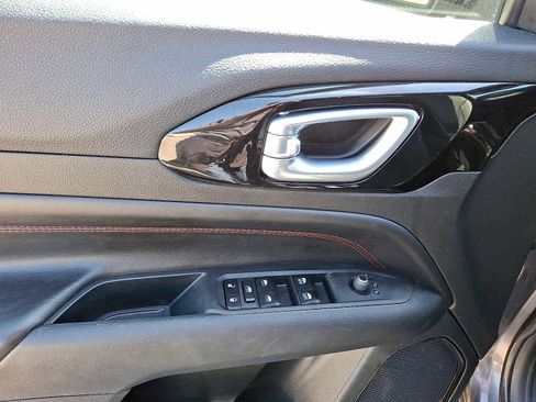 Certified 2024 Jeep Compass Trailhawk image 14