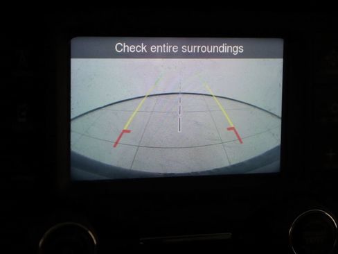 Used 2018 Jeep Wrangler Unlimited Sport S image 9