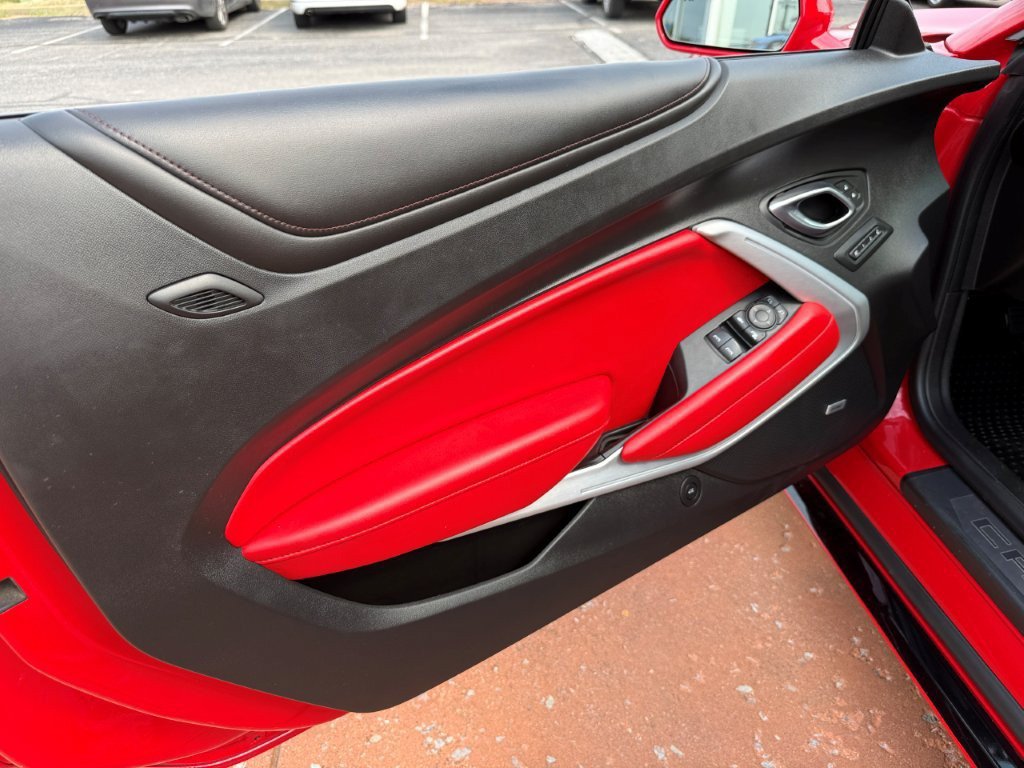 Used 2019 Chevrolet Camaro SS RWD image 14