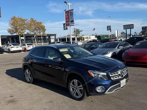 Used 2018 Mercedes-Benz GLA 250 image 3