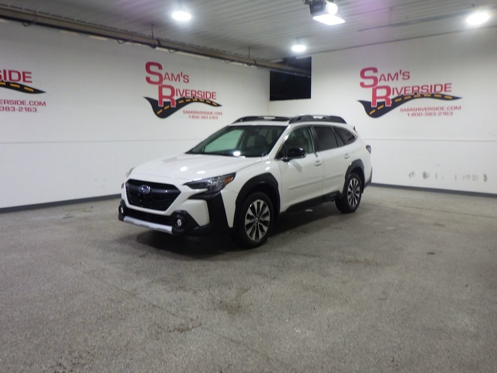Used 2025 Subaru Outback Limited AWD/4WD image 1