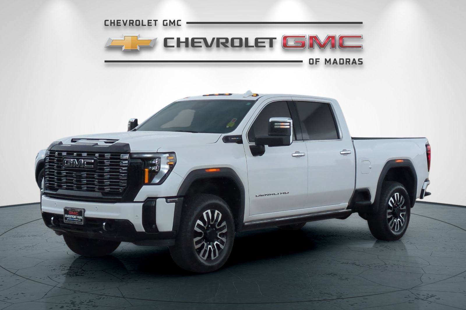 Used 2025 GMC Sierra 2500 Denali Ultimate AWD/4WD image 7