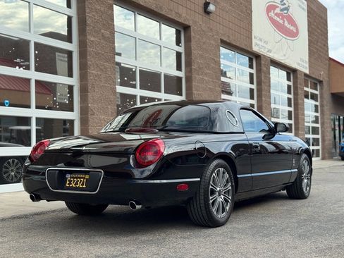 Used 2002 Ford Thunderbird Deluxe image 3