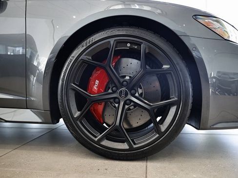 New 2025 Audi RS 6 performance image 4