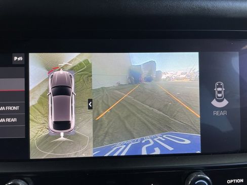 Used 2024 Porsche Macan image 47