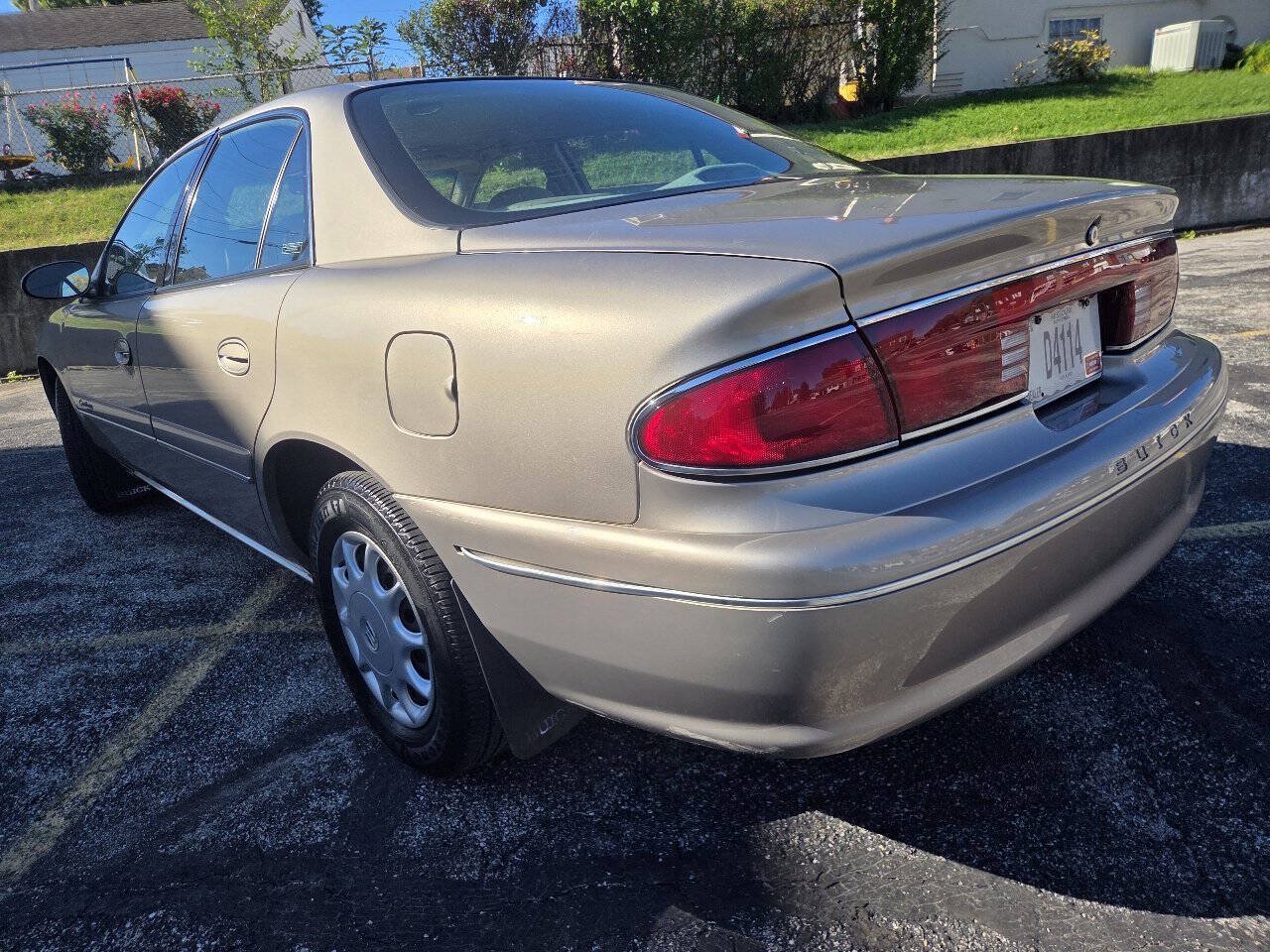 Used 2000 Buick Century Custom FWD image 8