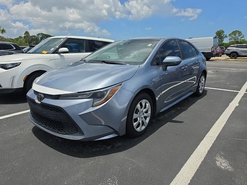 Used 2021 Toyota Corolla LE FWD image 6
