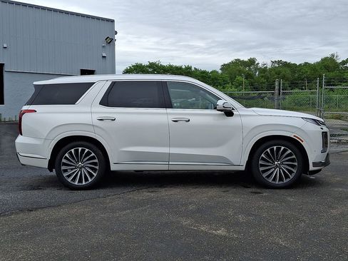 Used 2023 Hyundai Palisade Calligraphy w/ Cargo Package AWD/4WD image 7