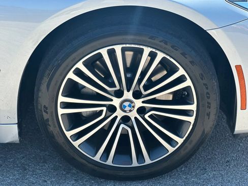 Used 2018 BMW 530i xDrive AWD/4WD image 26