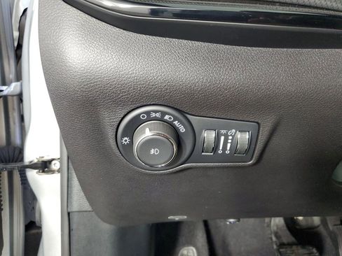 Used 2025 Jeep Compass Latitude w/ Altitude Special Edition image 28