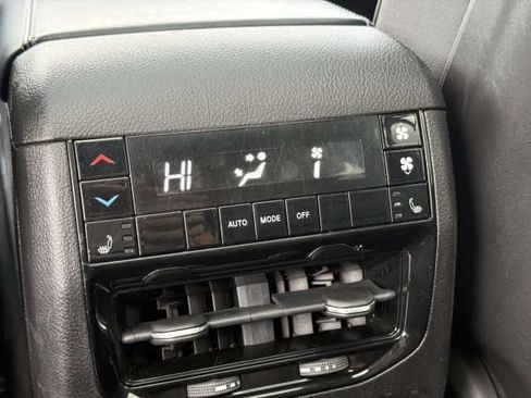 Used 2022 Jeep Grand Cherokee L Overland AWD/4WD image 17