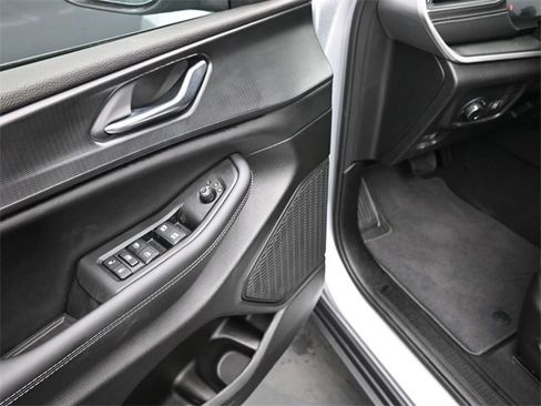 New 2026 Jeep Grand Cherokee L 4WD image 14