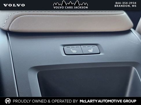 New 2026 Volvo XC60 B5 Plus w/ Protection Package Premier AWD/4WD image 18