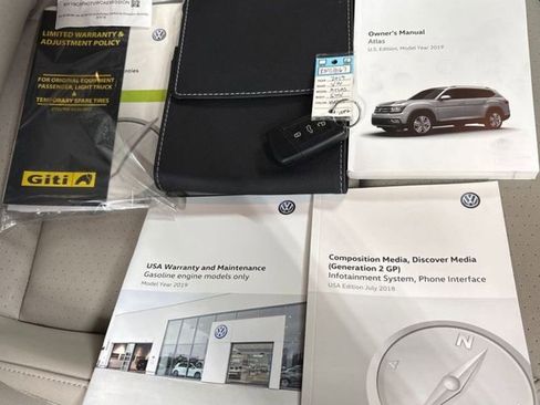 Used 2019 Volkswagen Atlas SE image 61