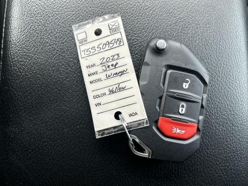 Used 2023 Jeep Wrangler Sport AWD/4WD image 33