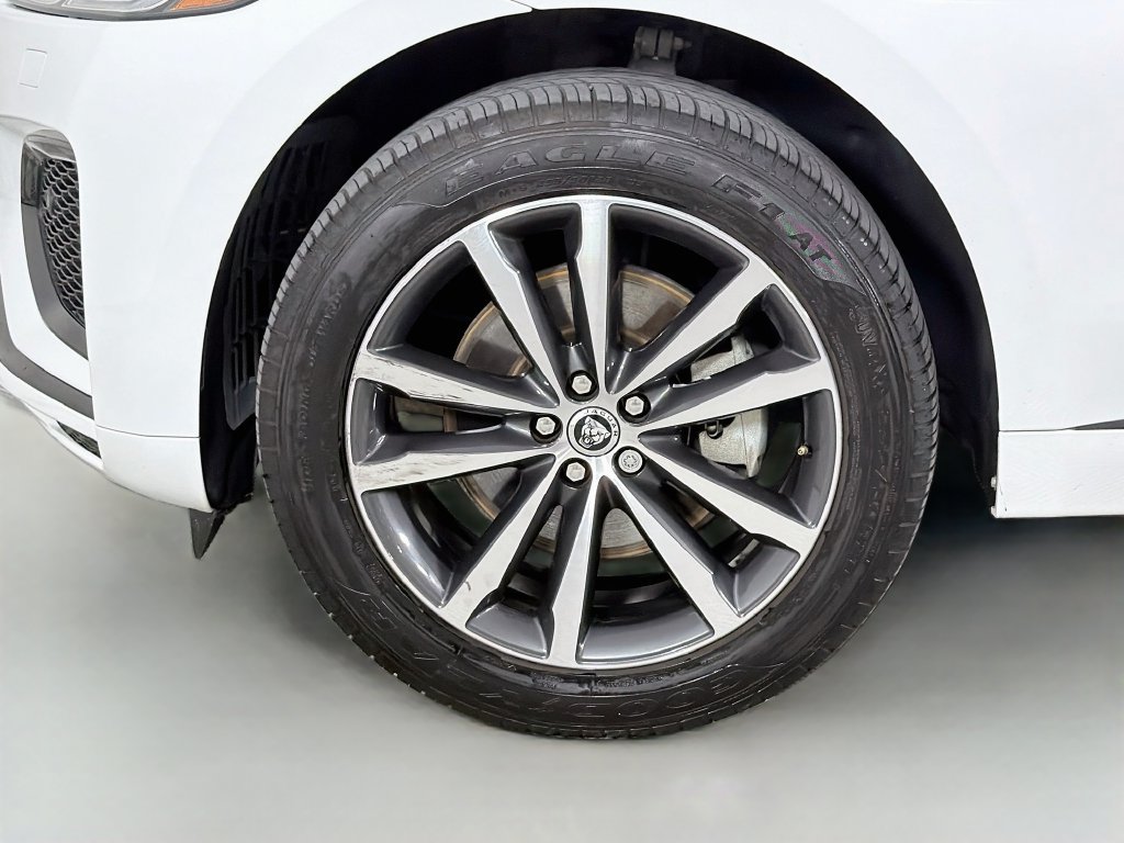 Used 2025 Jaguar F-PACE R-Dynamic S AWD/4WD image 33