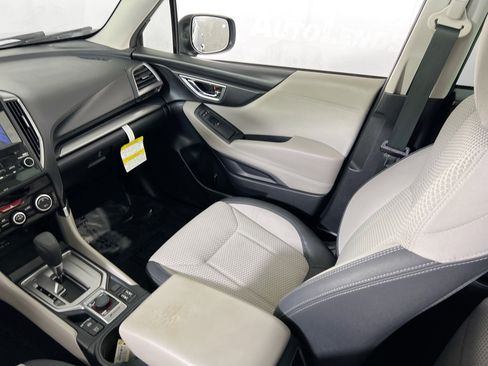 Used 2023 Subaru Forester Premium AWD/4WD image 23