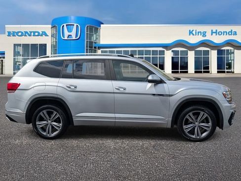 Used 2018 Volkswagen Atlas SEL w/ R-Line Package FWD image 6