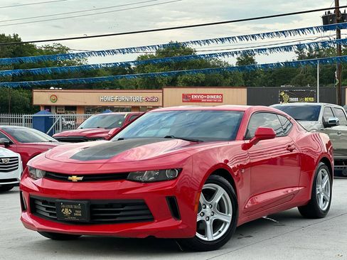 Used 2016 Chevrolet Camaro LT RWD image 3