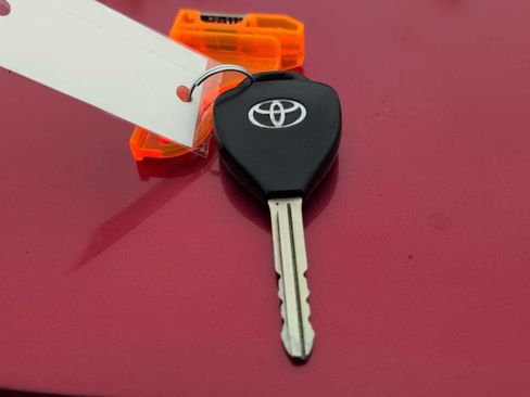 Used 2010 Toyota Corolla image 29