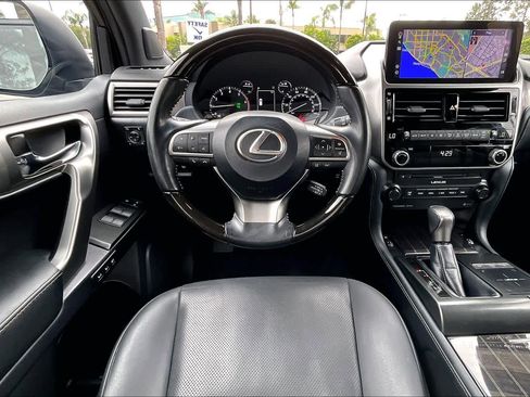 Certified 2023 Lexus GX 460 Premium w/ Premium Package AWD/4WD image 5