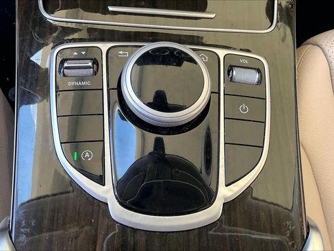 Used 2021 Mercedes-Benz C 300 Sedan image 33