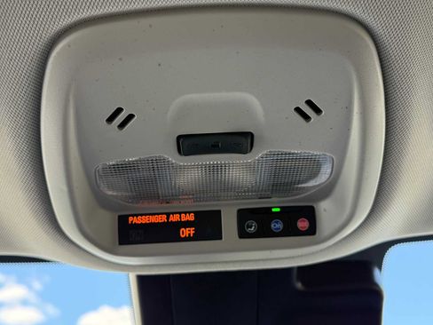 Used 2025 Chevrolet Trax ACTIV w/ Driver Confidence Package FWD image 30