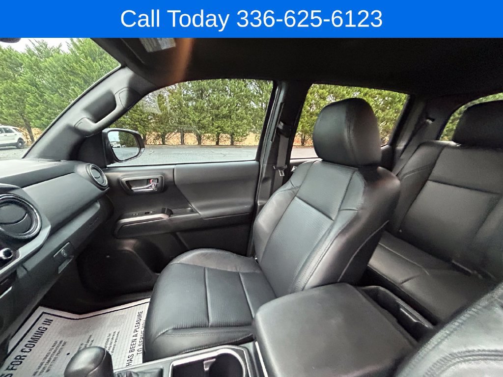 Used 2022 Toyota Tacoma TRD Off-Road w/ TRD Premium Off Road Package RWD image 22