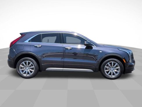 Certified 2022 Cadillac XT4 Premium Luxury w/ Enhanced Visibility Package FWD image 4