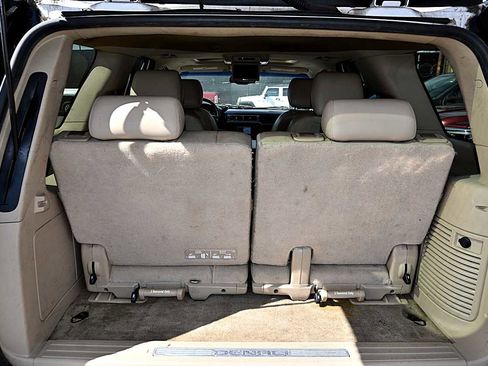 Used 2013 GMC Yukon Denali image 9