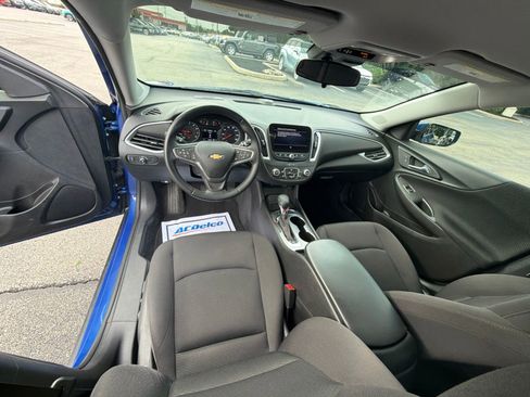 Used 2023 Chevrolet Malibu RS FWD image 22