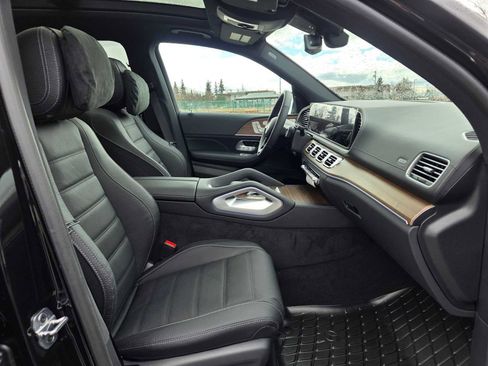 New 2026 Mercedes-Benz GLS 450 4MATIC image 10