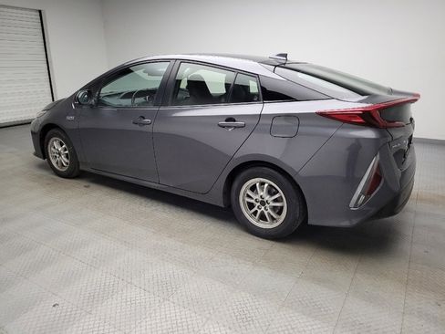 Used 2021 Toyota Prius Prime LE FWD image 3
