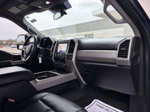 Used 2020 Ford F250 Lariat w/ Lariat Value Package AWD/4WD image 18
