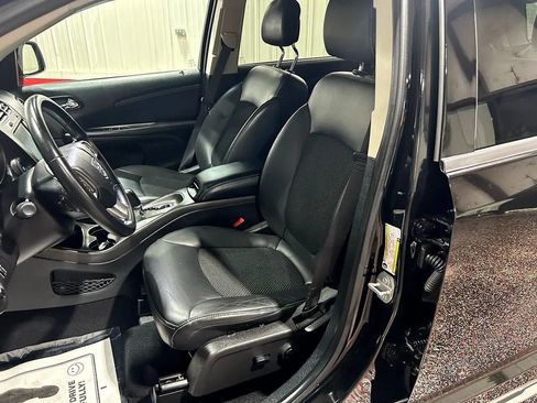 Used 2019 Dodge Journey Crossroad w/ Navigation Group image 20