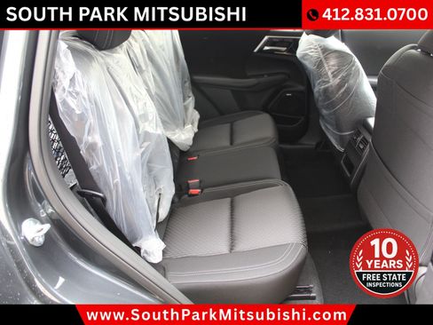 New 2026 Mitsubishi Outlander ES AWD/4WD image 16