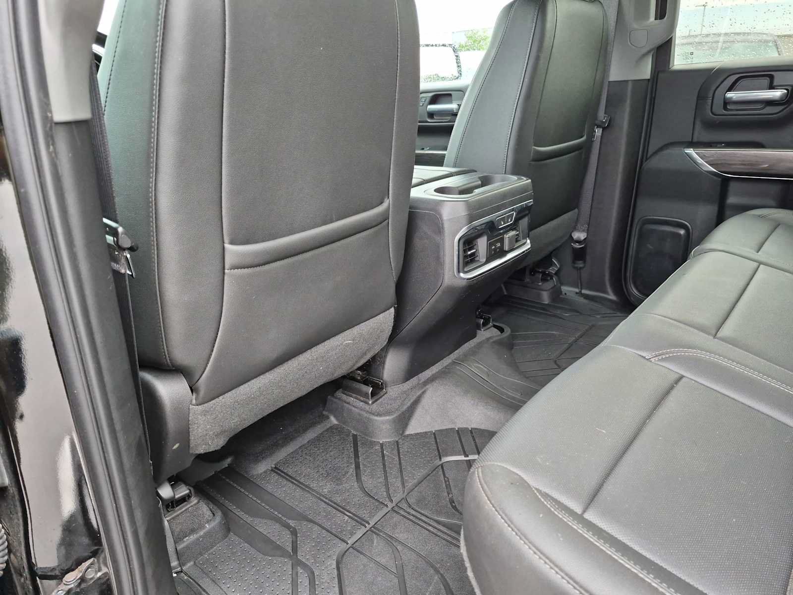 Used 2019 Chevrolet Silverado 1500 LTZ w/ LTZ Plus Package AWD/4WD image 18