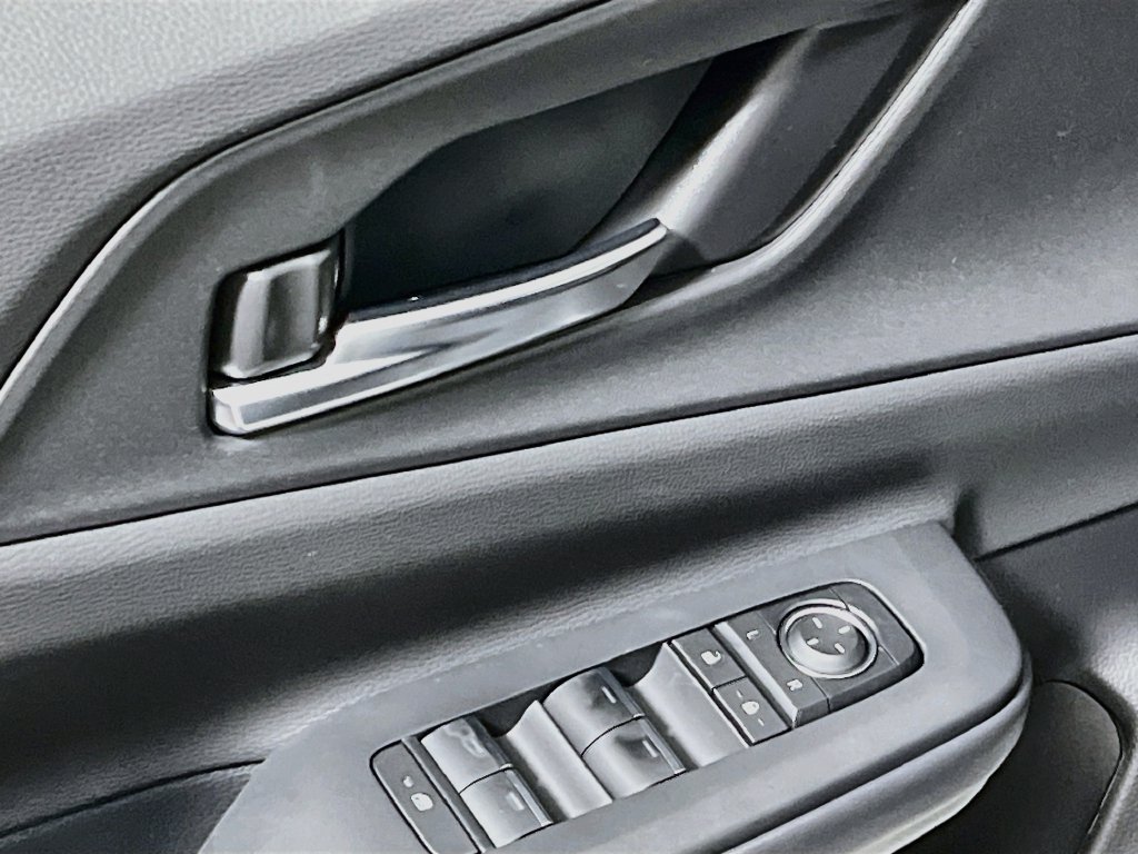 New 2027 Toyota Prius FWD image 14