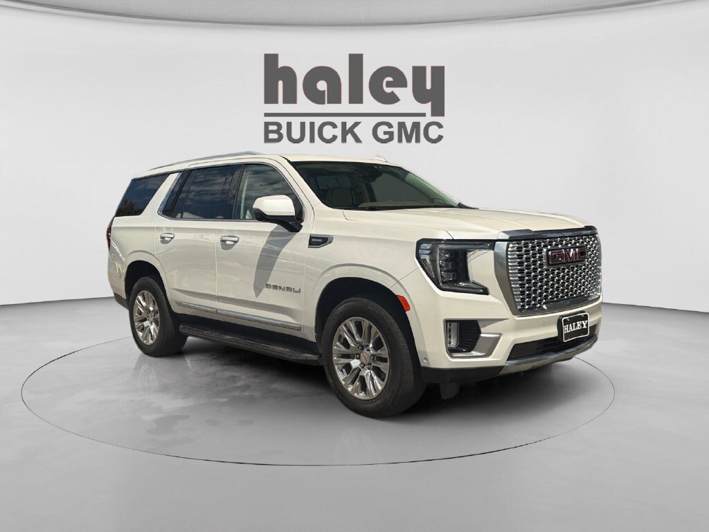 Used 2024 GMC Yukon Denali w/ Advanced Technology Package AWD/4WD image 7