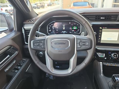 Certified 2026 GMC Sierra 1500 Denali w/ Denali Reserve Package AWD/4WD image 12