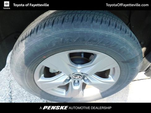 Used 2025 Toyota RAV4 XLE image 7