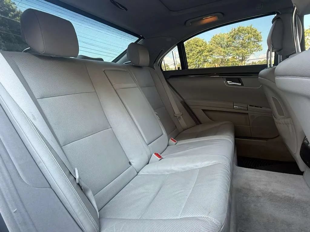 Used 2012 Mercedes-Benz S 550 4MATIC image 24