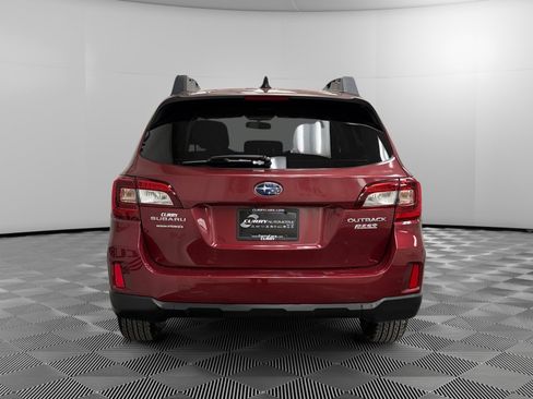 Used 2016 Subaru Outback 2.5i Premium image 4