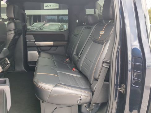 Used 2024 Ford F250 Platinum image 12