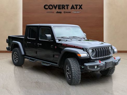 Used 2024 Jeep Gladiator Rubicon w/ Safety Group AWD/4WD image 7
